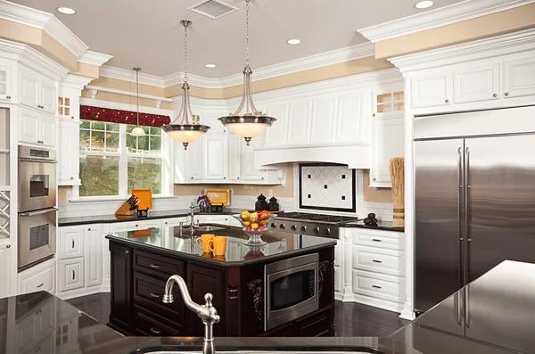 Expert Kitchen Remodeling in Mission Viejo – From Concept to Completion